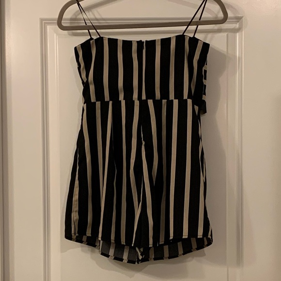 Striped Romper - Picture 2 of 4
